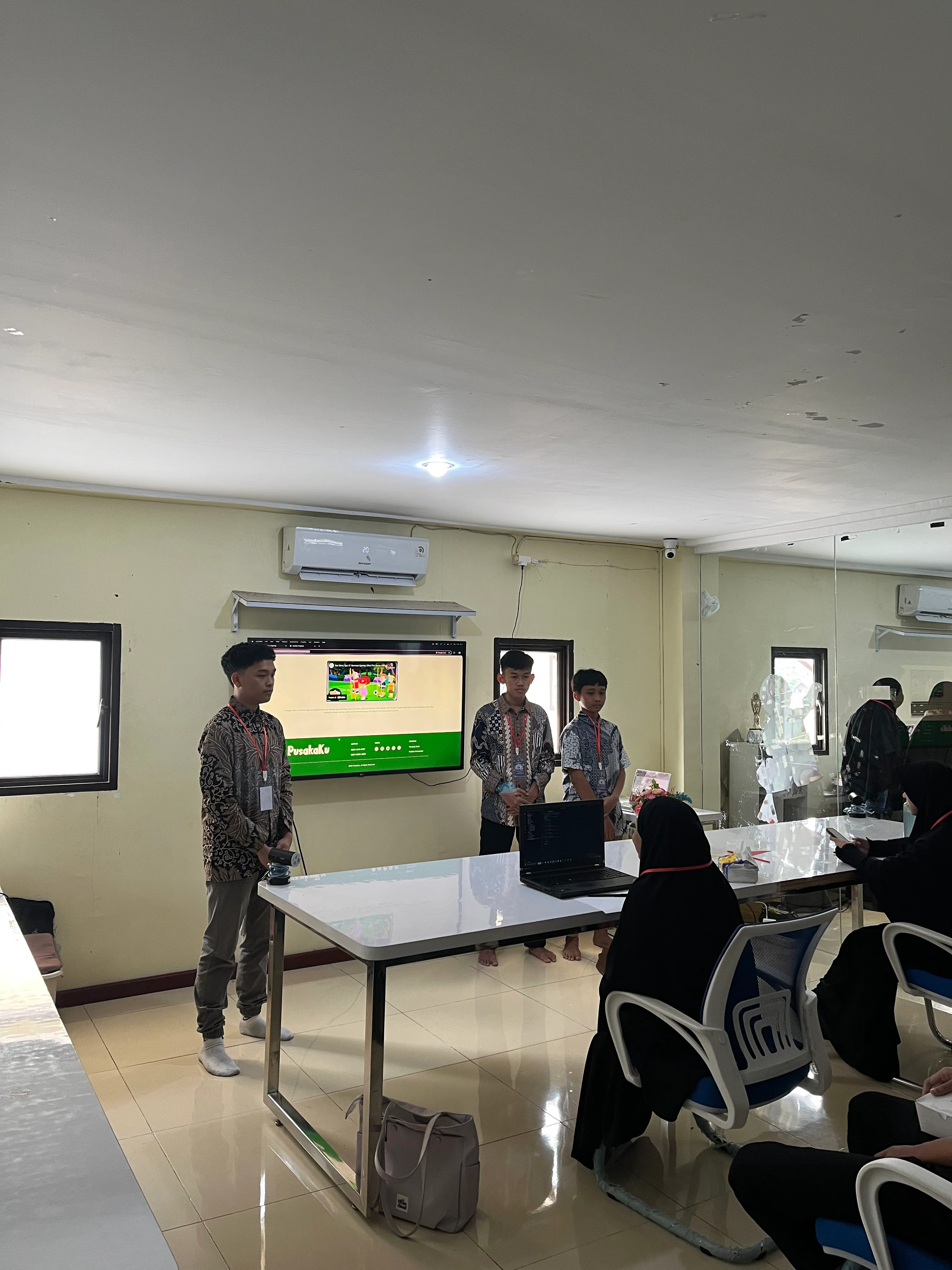 Team Lead On-Site & Grand Final Defense